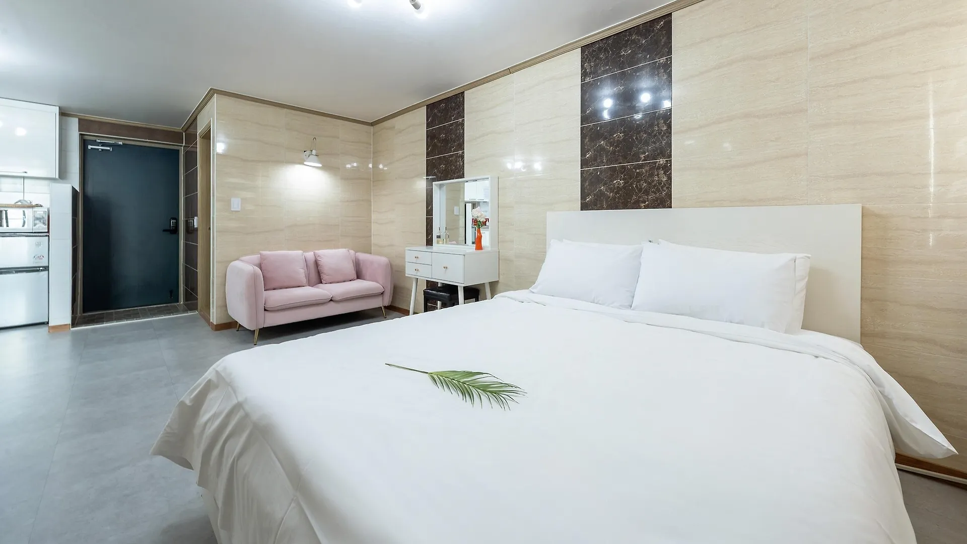 Holiday home Ganghwado Lafamilia Pension Incheon South Korea