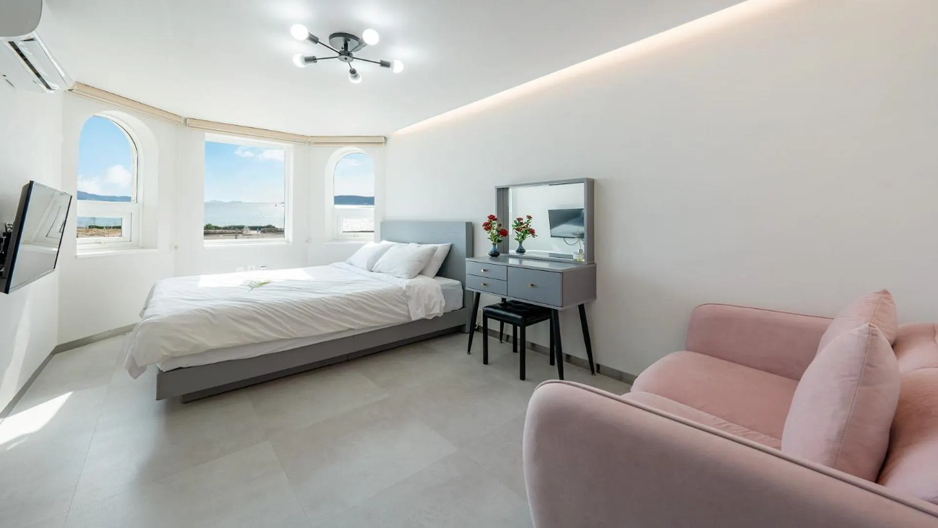 Ganghwado Lafamilia Pension Incheon